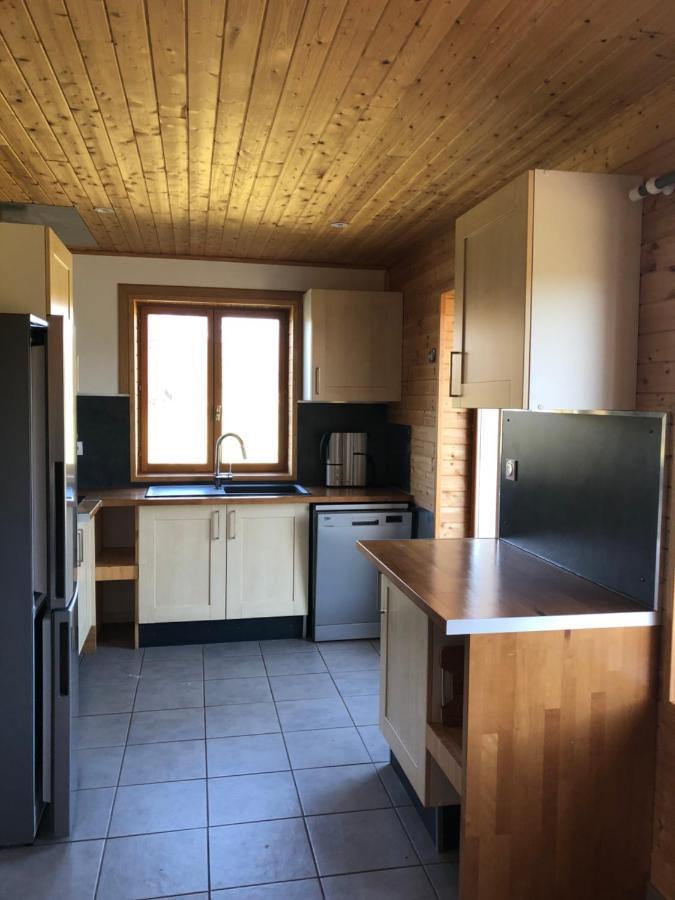 Chalet Sofian Villa Blanzay Buitenkant foto